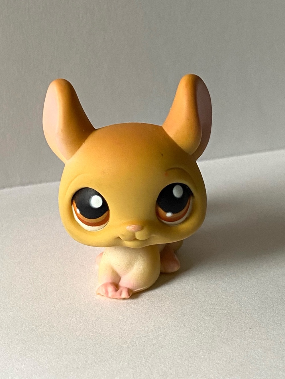 Littlest Pet Shop LPS Chinchilla Brown Eyes Hasbro 2007